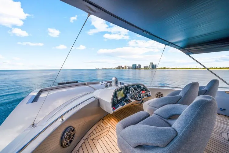 Slide: The Image of 2010 Sunseeker Predator 84 - Image 64 - 64