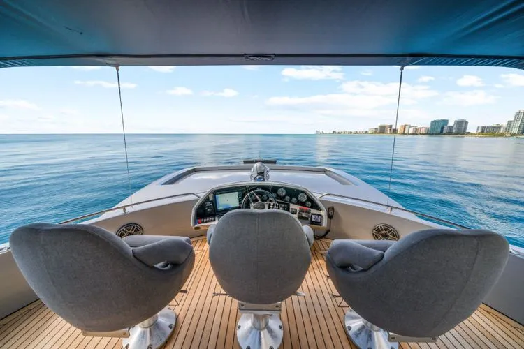 Slide: The Image of 2010 Sunseeker Predator 84 - Image 65 - 65