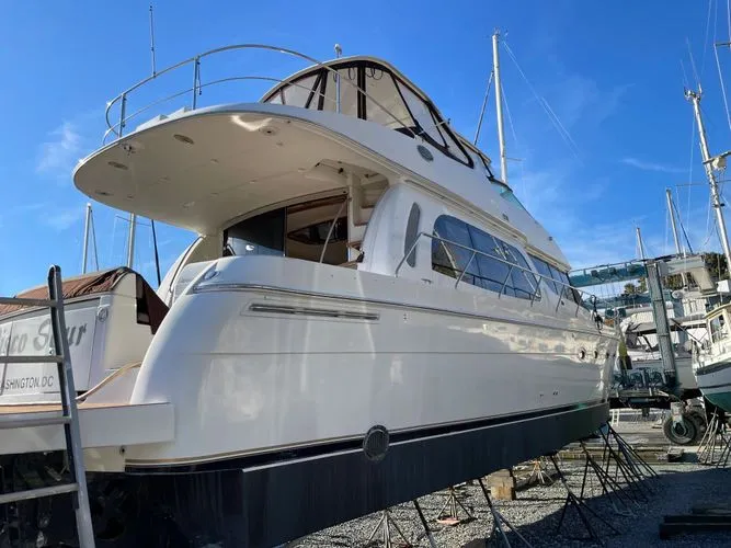 Slide: The Image of 2006 Carver 560 Voyager - Image 11 - 11