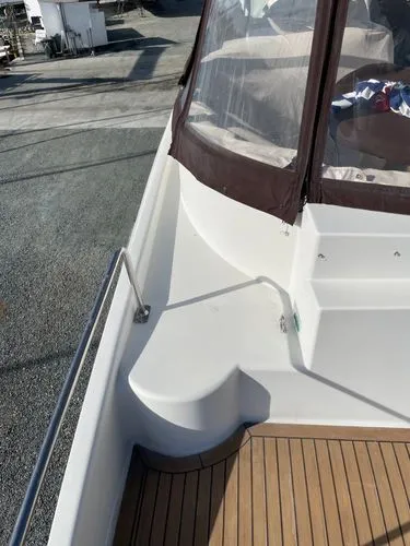 Slide: The Image of 2006 Carver 560 Voyager - Image 37 - 37