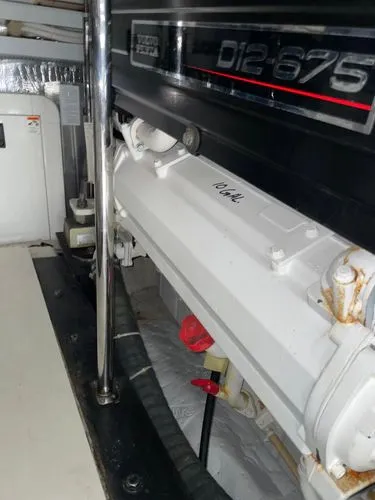 Slide: The Image of 2006 Carver 560 Voyager - Image 50 - 50