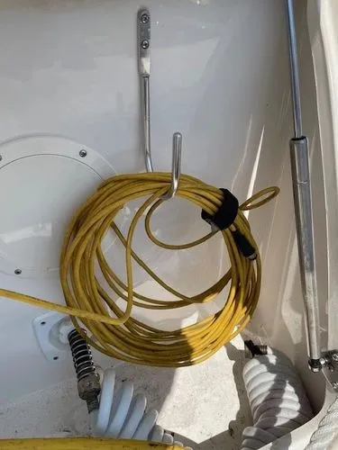 Slide: The Image of 2007 Chaparral 330 Signature - Image 14 - 14