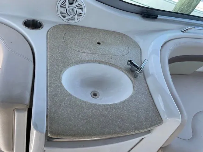 Slide: The Image of 2007 Chaparral 330 Signature - Image 7 - 7