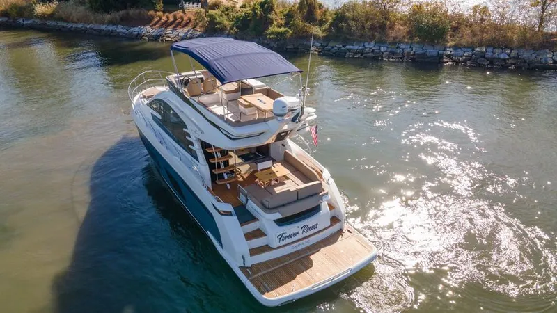 Slide: The Image of 2019 Fairline Squadron 53 - Image 11 - 11