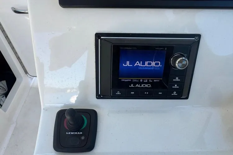 Slide: The Image of 2019 Pursuit Dc 325 Dual Console - Image 22 - 22