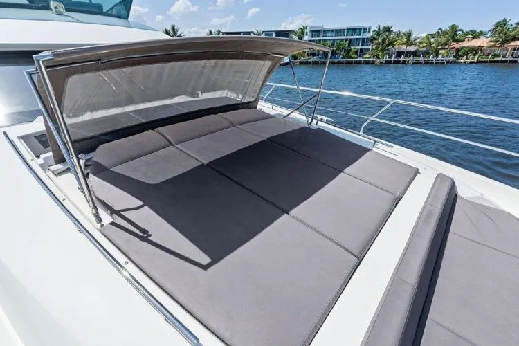 Slide: The Image of 2018 Prestige 680 - Image 17 - 17