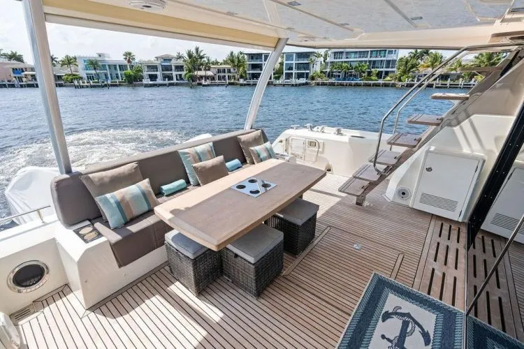 Slide: The Image of 2018 Prestige 680 - Image 34 - 34