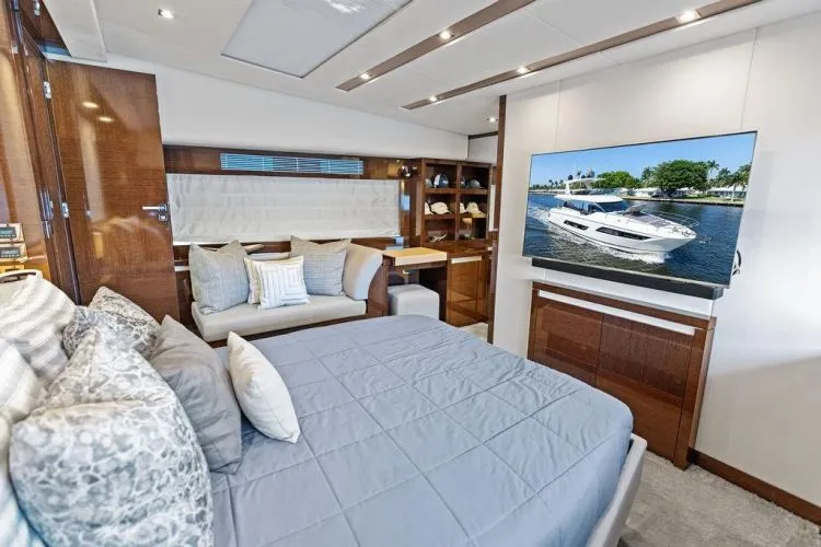 Slide: The Image of 2018 Prestige 680 - Image 52 - 52