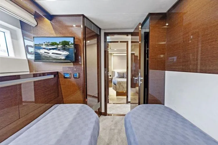 Slide: The Image of 2018 Prestige 680 - Image 67 - 67