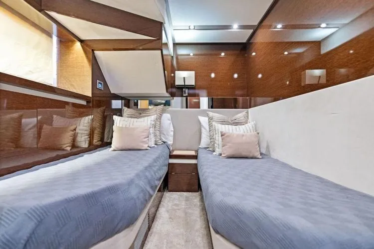 Slide: The Image of 2018 Prestige 680 - Image 69 - 69