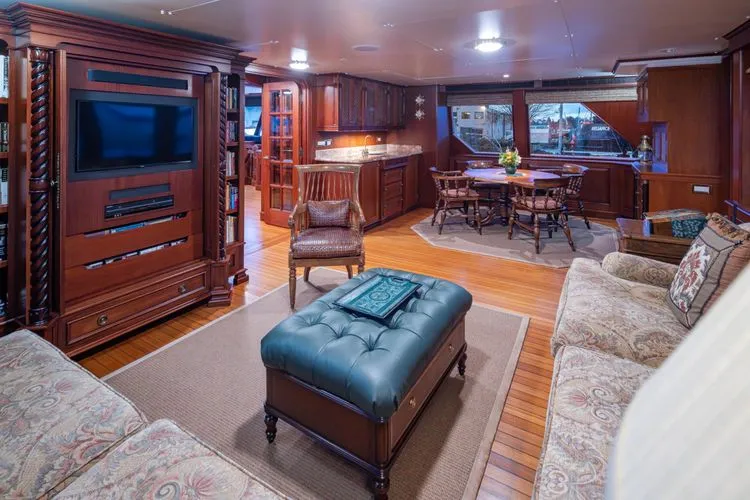 Slide: The Image of 1989 Delta Marine Flybridge Motoryacht - Image 15 - 15