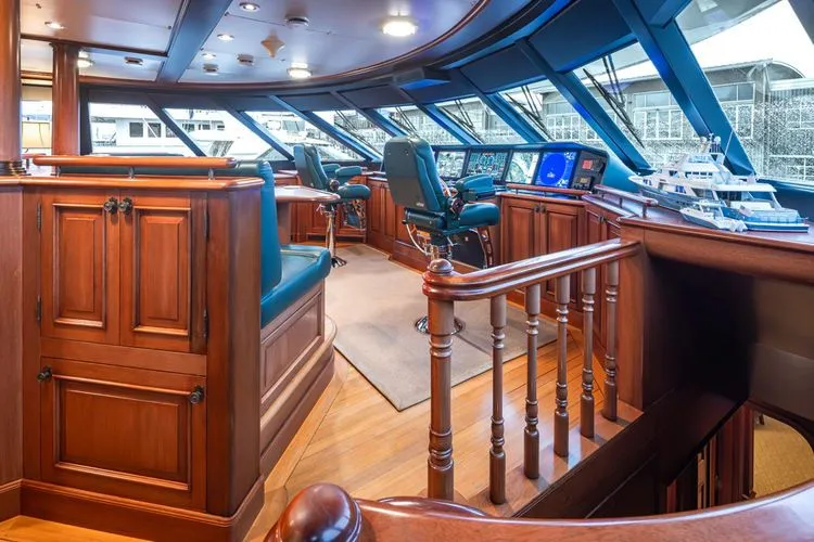 Slide: The Image of 1989 Delta Marine Flybridge Motoryacht - Image 20 - 20