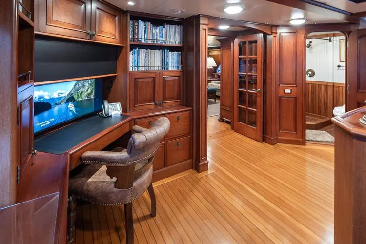 Slide: The Image of 1989 Delta Marine Flybridge Motoryacht - Image 22 - 22