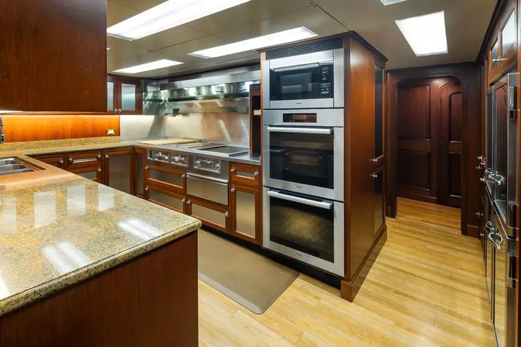 Slide: The Image of 1989 Delta Marine Flybridge Motoryacht - Image 52 - 52