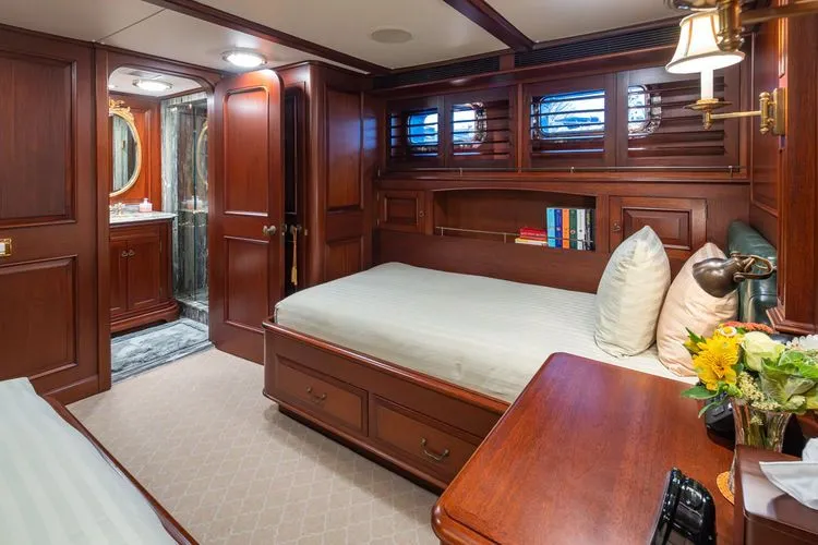 Slide: The Image of 1989 Delta Marine Flybridge Motoryacht - Image 66 - 66