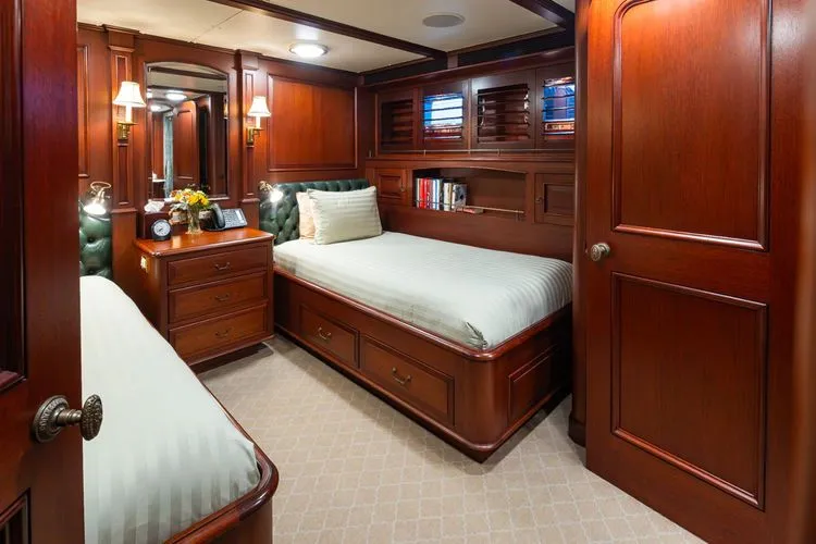 Slide: The Image of 1989 Delta Marine Flybridge Motoryacht - Image 70 - 70