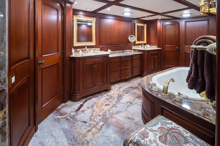 Slide: The Image of 1989 Delta Marine Flybridge Motoryacht - Image 80 - 80