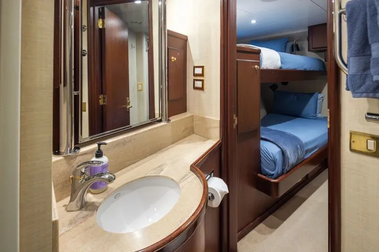 Slide: The Image of 1989 Delta Marine Flybridge Motoryacht - Image 97 - 97