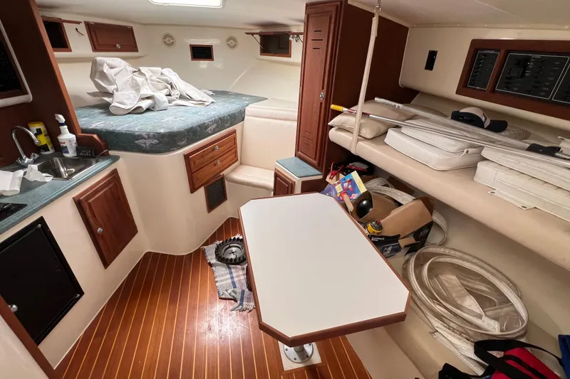 Slide: The Image of Carolina 35 2005 - 16