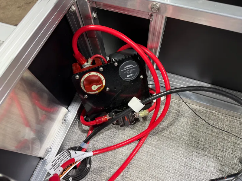 Slide: The Image of Tahoe LTZ 2385 Swingback (VRB) Windshield Tritoon & Honda 4-Stroke EFI 2026 - 37