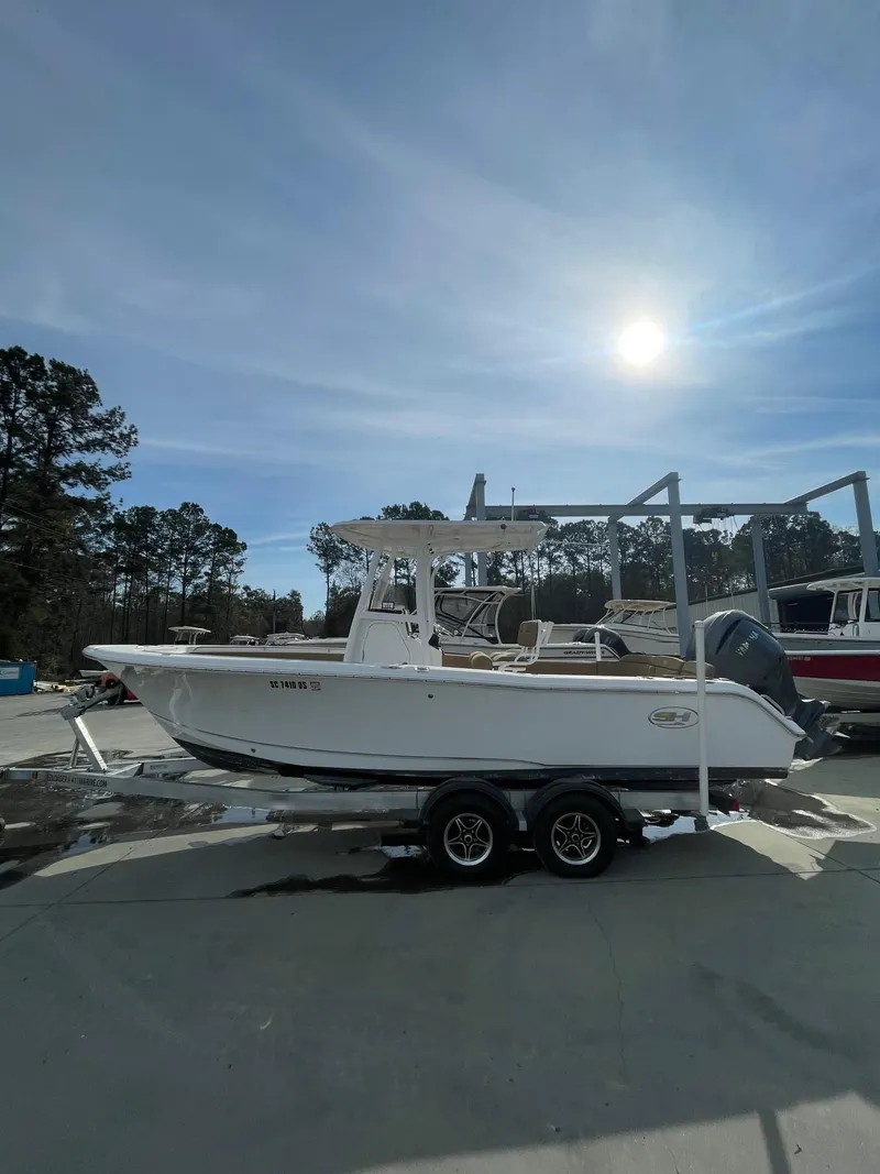 Slide: The Image of Sea Hunt Ultra 234 2022 - 10