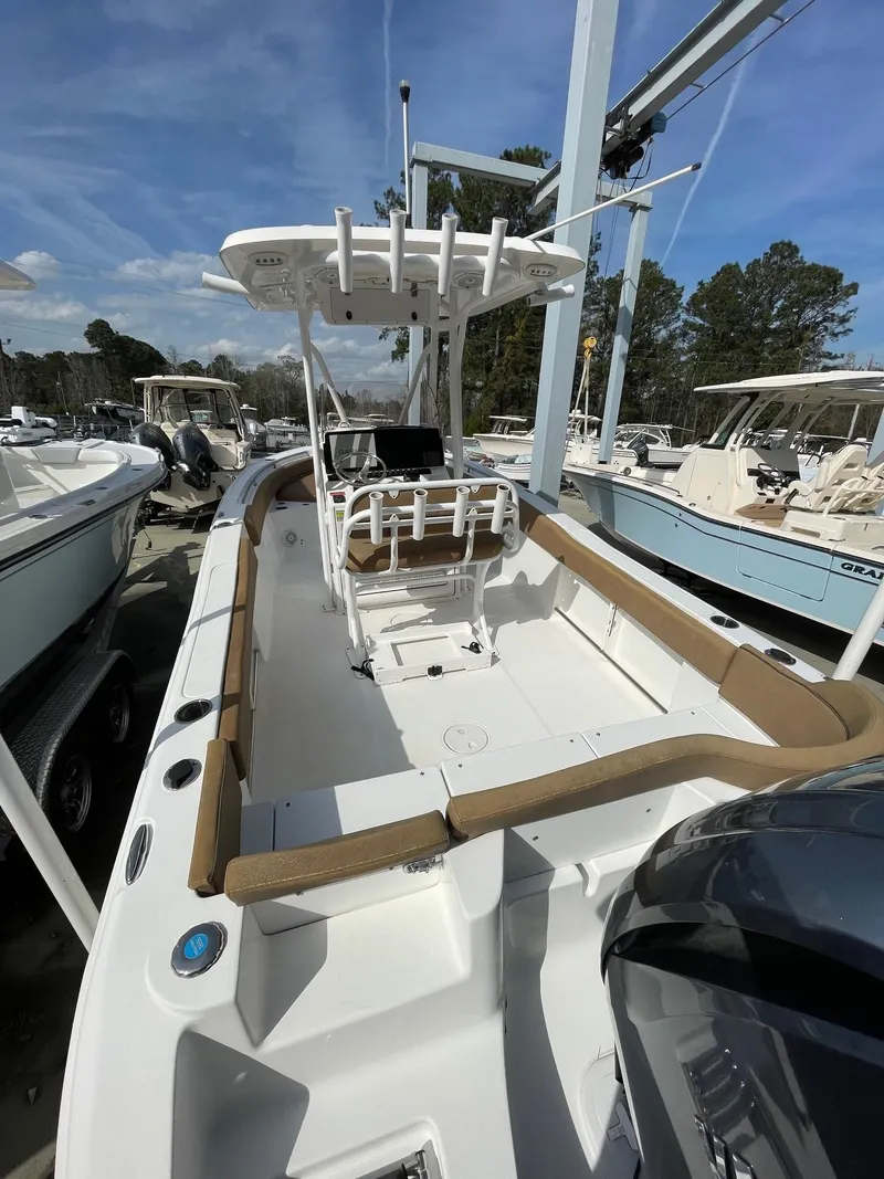 Slide: The Image of Sea Hunt Ultra 234 2022 - 11