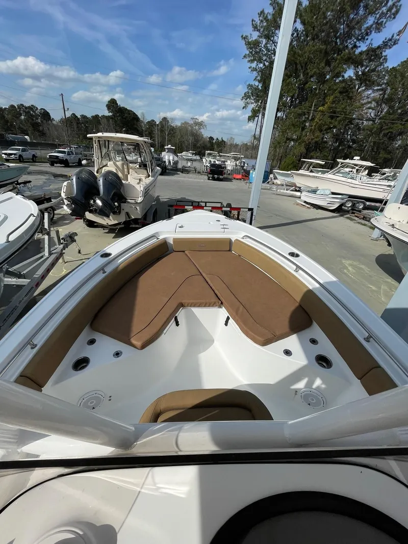 Slide: The Image of Sea Hunt Ultra 234 2022 - 14