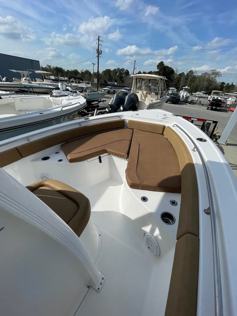 Slide: The Image of Sea Hunt Ultra 234 2022 - 16