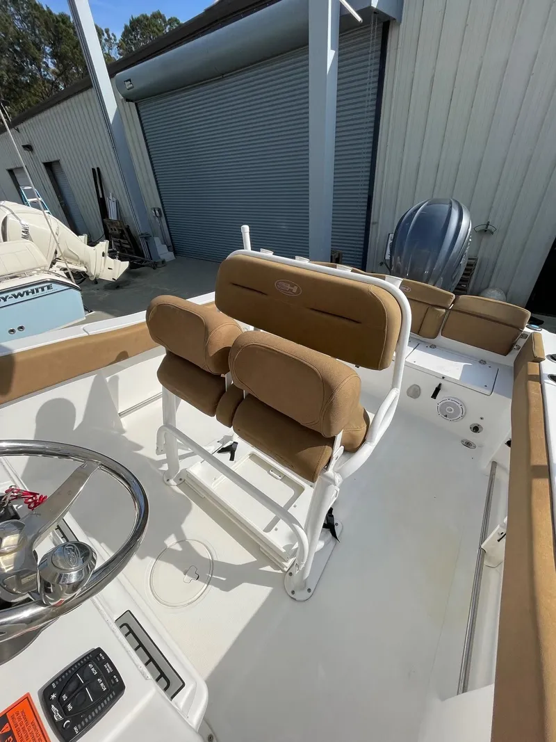 Slide: The Image of Sea Hunt Ultra 234 2022 - 6