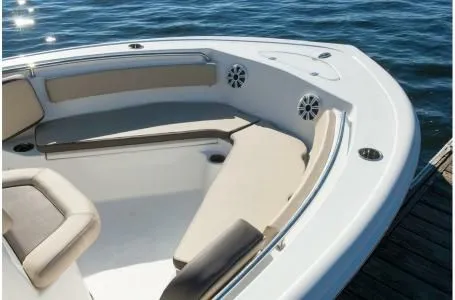 Slide: The Image of Tidewater 210 LFX 2021 - 3