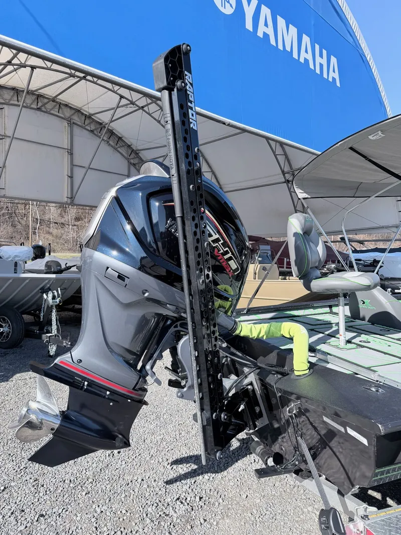 Slide: The Image of Xpress X19 Pro 2022 - 13