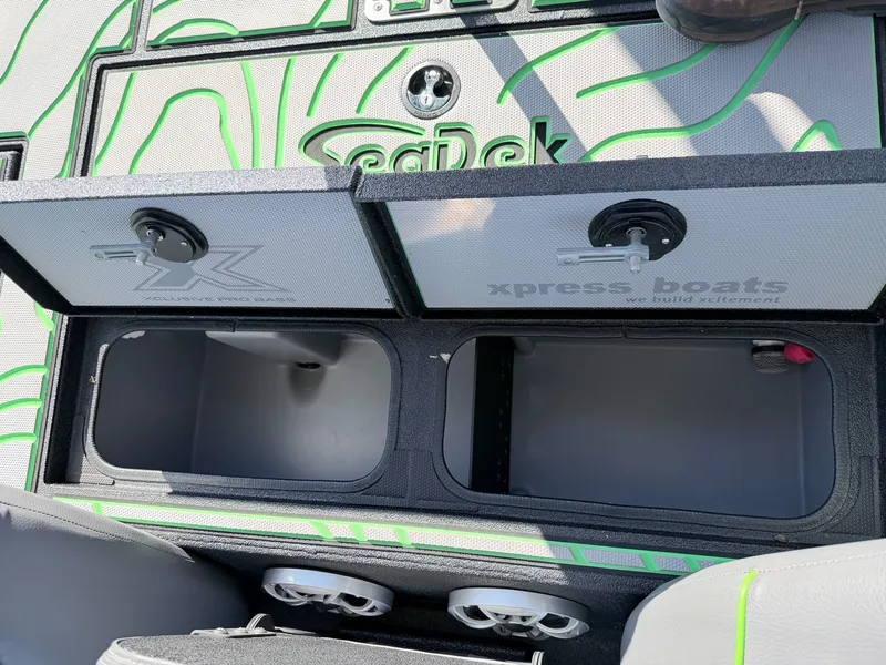 Slide: The Image of Xpress X19 Pro 2022 - 17