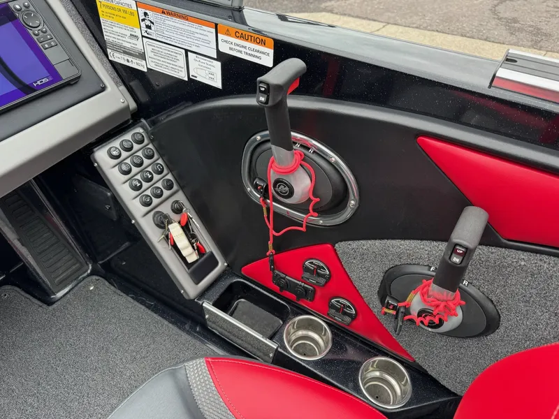 Slide: The Image of Ranger 1880MS 2022 - 10