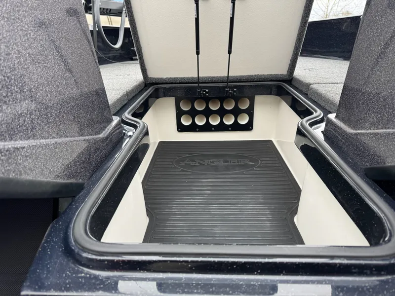 Slide: The Image of Ranger 1880MS 2022 - 3