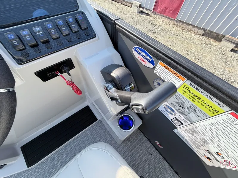 Slide: The Image of Sylvan 8522 LZ MIRAGE 2026 - 15