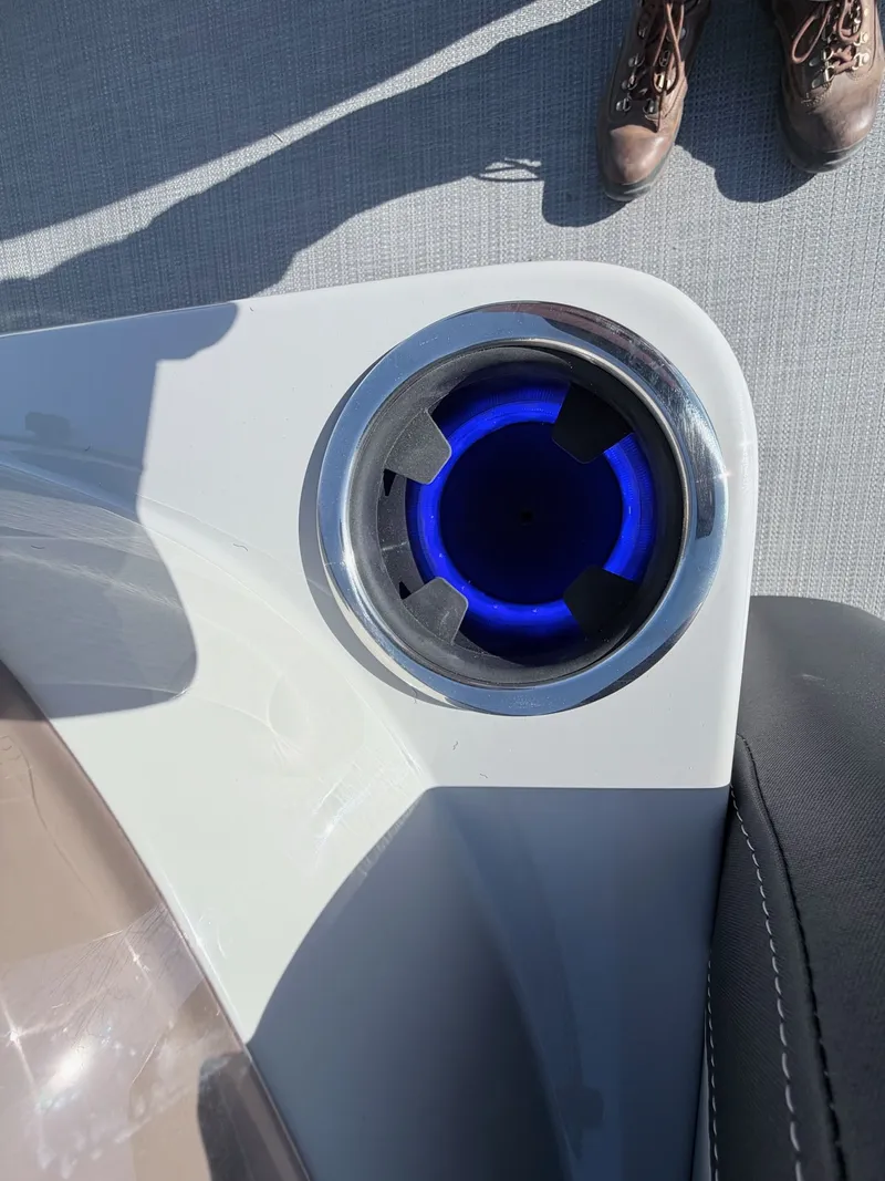 Slide: The Image of Sylvan 8522 LZ MIRAGE 2026 - 19