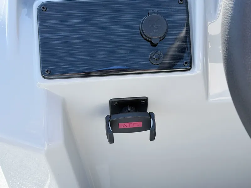 Slide: The Image of Sylvan 8522 LZ MIRAGE 2026 - 22