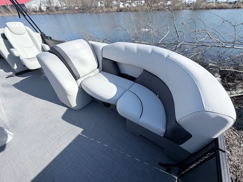 Slide: The Image of Sylvan 8522 LZ MIRAGE 2026 - 23