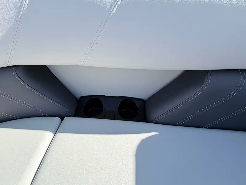 Slide: The Image of Sylvan 8522 LZ MIRAGE 2026 - 25