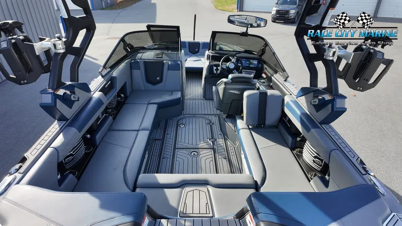 Slide: The Image of Nautique G23 2020 - 12