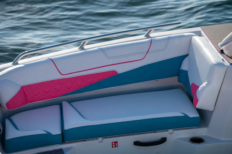 Slide: The Image of Starcraft J17 SS Jet Boat 2026 - 15