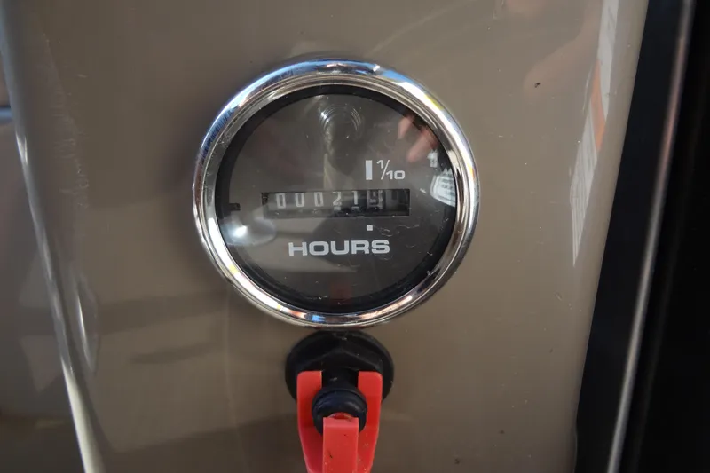 Slide: The Image of Hour meter reading 219.1 hours on 2022 TRACKER MARINE Party Barge 24 DLX. - 34