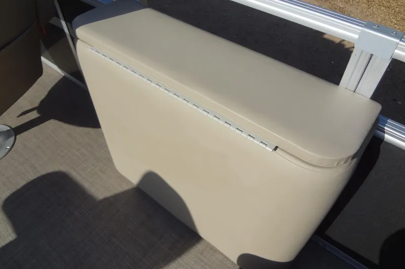 Slide: The Image of Beige seating on 2022 TRACKER MARINE Party Barge 24 DLX pontoon boat. - 38
