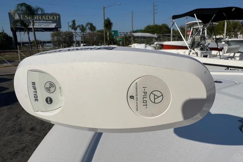 Slide: The Image of Tidewater 2410 Bay Max 2022 boat with Riptide i-Pilot GPS system. - 29
