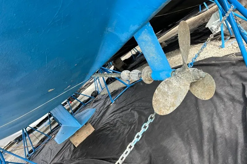 Slide: The Image of Propeller and hull of a 1998 Catalina 36 MkII sailboat on stands. - 17