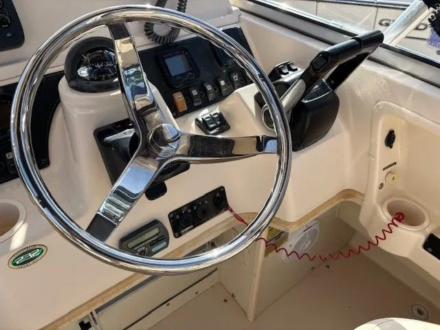 Slide: The Image of Grady-White Gulfstream 232 2007 - 16