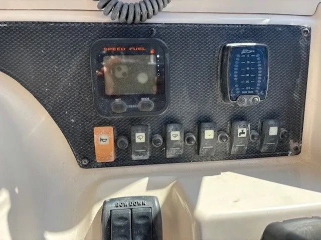 Slide: The Image of Grady-White Gulfstream 232 2007 - 17