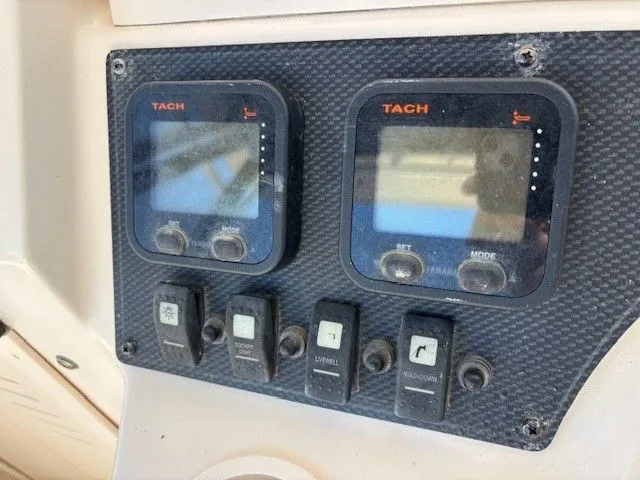 Slide: The Image of Grady-White Gulfstream 232 2007 - 18