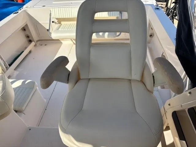 Slide: The Image of Grady-White Gulfstream 232 2007 - 33