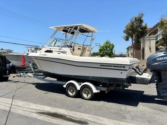 Slide: The Image of 2007 Grady-White Gulfstream 232 boat on trailer, side view. - 41